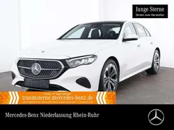 Polarweiß Gebraucht 2024 Mercedes E220 Avantgarde Limousine | 48.980 € (Guter Preis)