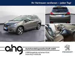 Silber Gebraucht 2018 Peugeot 2008 Allure SUV | 14.460 € (Etwas zu teuer)