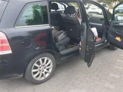 Schwarz Gebraucht 2007 Opel Zafira Van / Kleinbus | 1.800 € (Fairer Preis)