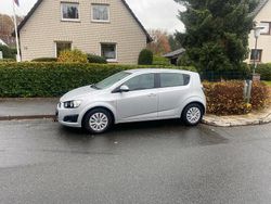 Silber Gebraucht 2012 Chevrolet Aveo Limousine | 1.950 €