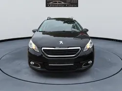 Schwarz Gebraucht 2016 Peugeot 2008 Active SUV | 6.250 € (Superpreis)