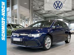 Blau Gebraucht 2022 VW Golf VIII GTE Limousine | 27.990 € (Etwas zu teuer)