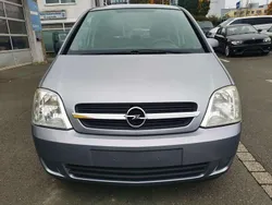 Lichtsilber m2 Gebraucht 2005 Opel Meriva Edition Van / Kleinbus | 2.850 € (Etwas zu teuer)