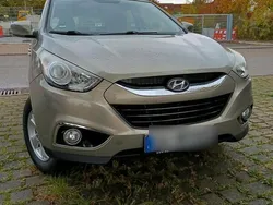 Grau Gebraucht 2010 Hyundai ix35 SUV | 10.399 € (Teuer)