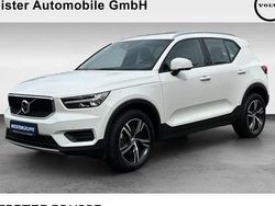 Ice white Gebraucht 2022 Volvo XC40 Momentum SUV | 28.990 € (Fairer Preis)