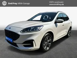 White platinum metallic Gebraucht 2023 Ford Kuga ST-Line SUV | 25.675 € (Guter Preis)