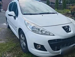 Weiß Gebraucht 2012 Peugeot 207 Kombi | 1.470 € (Superpreis)