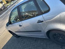 Grau Gebraucht 2003 VW Polo Limousine | 1.600 € (Fairer Preis)