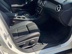 Weiß Gebraucht 2018 Mercedes GLA200 SUV | 19.900 € (Guter Preis)