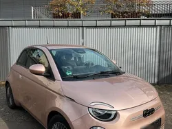 Rot Gebraucht 2022 Fiat 500e Icon Kleinwagen | 17.900 € (Guter Preis)