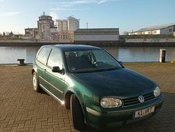 Grün Gebraucht 1998 VW Golf IV Basis Limousine | 900 € (Superpreis)
