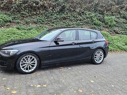Schwarz Gebraucht 2011 BMW 120 Sport Line Kleinwagen | 8.200 € (Guter Preis)