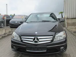 Schwarz Gebraucht 2009 Mercedes CLC200 Kleinwagen | 7.490 € (Fairer Preis)