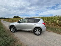 Silber Gebraucht 2008 Toyota RAV4 Executive SUV | 5.500 € (Fairer Preis)