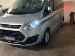 Silber Gebraucht 2017 Ford Transit Tourneo Van / Kleinbus | 29.500 €