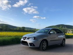 Silber Gebraucht 2005 Seat Ibiza Kleinwagen | 1.550 € (Fairer Preis)