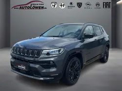 Grau Gebraucht 2023 Jeep Compass SUV | 28.850 € (Fairer Preis)