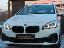 Weiß Gebraucht 2018 BMW 218 Gran Tourer Van / Kleinbus | 10.990 € (Guter Preis)