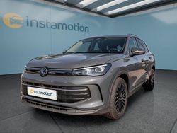 Grau Gebraucht 2025 VW Tiguan SUV | 37.899 € (Fairer Preis)