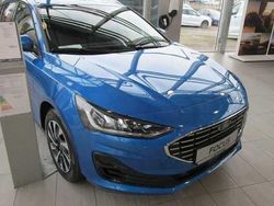 Blau Gebraucht 2024 Ford Focus Titanium Kombi | 26.490 € (Teuer)