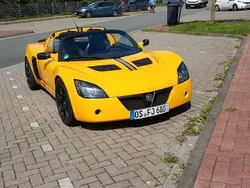 Gelb Gebraucht 2004 Opel Speedster Cabrio | 32.500 €