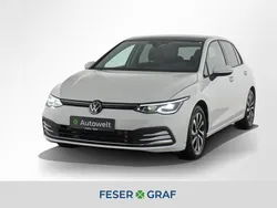 Pure white Gebraucht 2022 VW Golf VIII Active Limousine | 22.950 € (Fairer Preis)