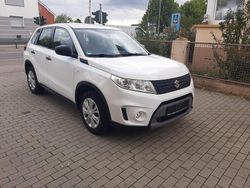 Weiß Gebraucht 2015 Suzuki Vitara SUV | 8.850 € (Fairer Preis)
