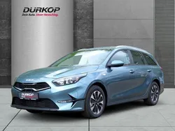 Yukkagrau met. Neu 2025 Kia Ceed Sportswagon Kombi | 25.980 € (Superpreis)