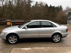 Silber Gebraucht 2000 Audi A4 Limousine | 1.250 € (Guter Preis)