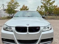 Silber Gebraucht 2007 BMW 325 M Sport Limousine | 6.000 €