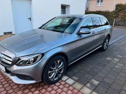 Grau Gebraucht 2015 Mercedes C250 Kombi | 21.600 € (Etwas zu teuer)