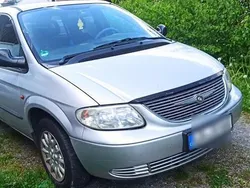 Silber Gebraucht 2004 Chrysler Grand Voyager Van / Kleinbus | 2.333 € (Teuer)
