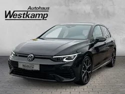 Schwarz Gebraucht 2024 VW Golf VIII Style Limousine | 44.830 € (Fairer Preis)