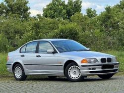 Silber Gebraucht 2001 BMW 318 Limousine | 2.800 € (Fairer Preis)