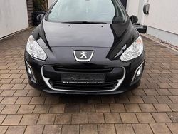 Schwarz Gebraucht 2011 Peugeot 308 Kleinwagen | 2.750 € (Fairer Preis)
