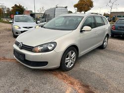 Silber Gebraucht 2010 VW Golf VI Comfortline Kombi | 3.300 € (Superpreis)