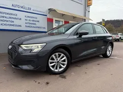 Grau Gebraucht 2021 Audi A3 Sportback Basis Limousine | 20.500 € (Fairer Preis)