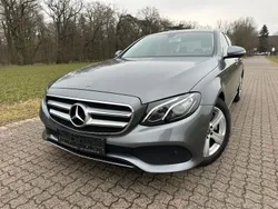 Grau Gebraucht 2018 Mercedes E250 Avantgarde Limousine | 26.890 € (Fairer Preis)