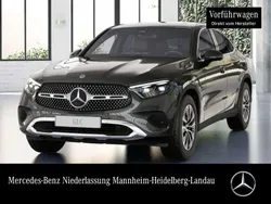 Grau Gebraucht 2025 Mercedes GLC200 SUV | 56.590 € (Etwas zu teuer)