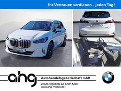 Weiß Gebraucht 2024 BMW 216 Active Tourer Luxury Line Van / Kleinbus | 27.960 € (Fairer Preis)