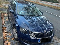 Blau Gebraucht 2018 Skoda Octavia Style Kombi | 11.300 € (Fairer Preis)