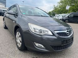 Grau Gebraucht 2012 Opel Astra Edition Kombi | 2.250 € (Superpreis)