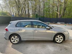 Grau Gebraucht 2020 VW Golf VIII Basis Limousine | 13.555 € (Fairer Preis)