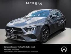 Mountaingrau Gebraucht 2024 Mercedes A200 Advanced Plus Limousine | 31.680 € (Fairer Preis)