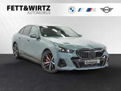 Grün Gebraucht 2024 BMW i5 Comfort Edition Limousine | 56.900 € (Teuer)