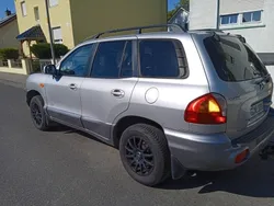 Silber Gebraucht 2004 Hyundai Santa Fe GLS SUV | 3.500 € (Teuer)