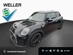 Midnight black (schwarz) Gebraucht 2023 Mini Cooper SE Kleinwagen | 21.490 € (Fairer Preis)