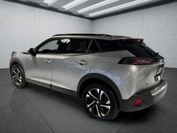 Grau Gebraucht 2022 Peugeot e-2008 Allure SUV | 20.249 € (Fairer Preis)