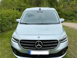 Silber Gebraucht 2023 Mercedes T160 Style Van / Kleinbus | 21.900 € (Fairer Preis)