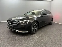Schwarz Gebraucht 2022 Mercedes E220 Avantgarde Limousine | 25.499 € (Superpreis)